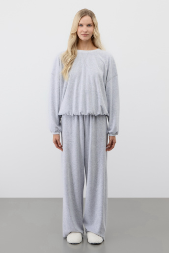 картинка Комплект джемпер и брюки из велюра от магазина Одежда+