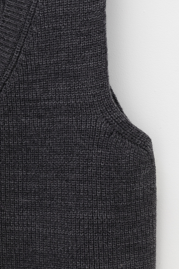 картинка Жилет от магазина Одежда+