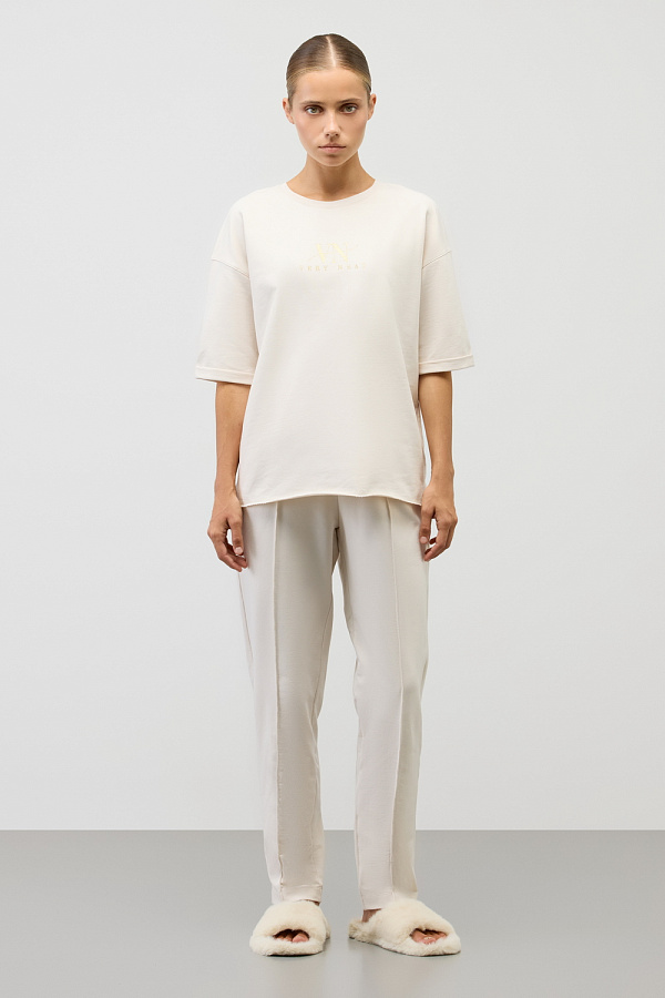 картинка Комплект футболка и брюки из футера от магазина Одежда+