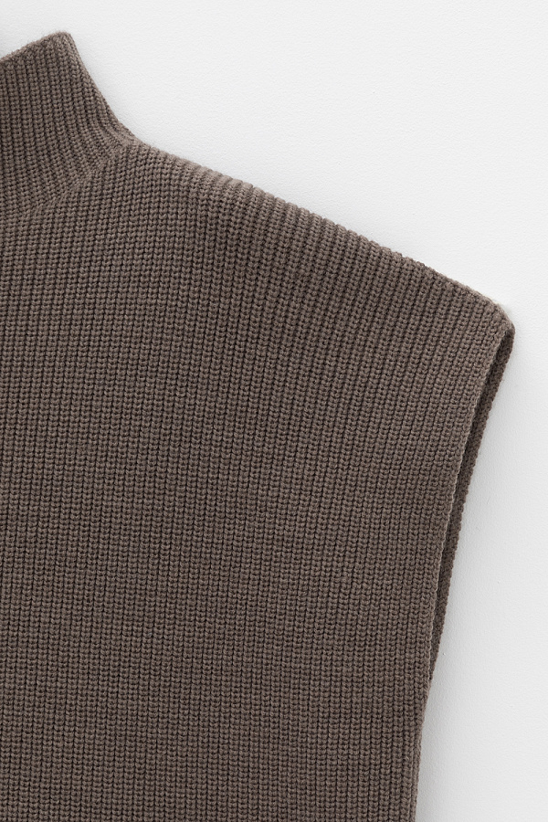 картинка Жилет от магазина Одежда+