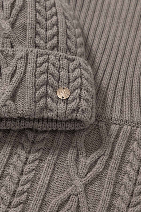 картинка Комлпект шапка и манишка от магазина Одежда+