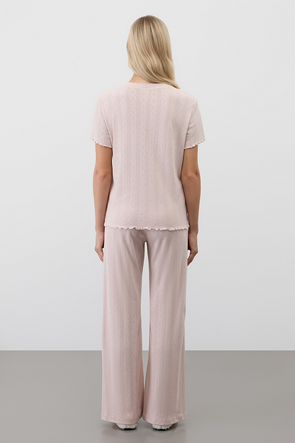 картинка Комплект футболка и брюки из ажурного хлопка от магазина Одежда+