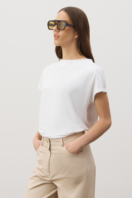 картинка Футболка с высоким воротником от магазина Одежда+