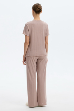 картинка Комплект футболка и брюки из ажурного хлопка от магазина Одежда+