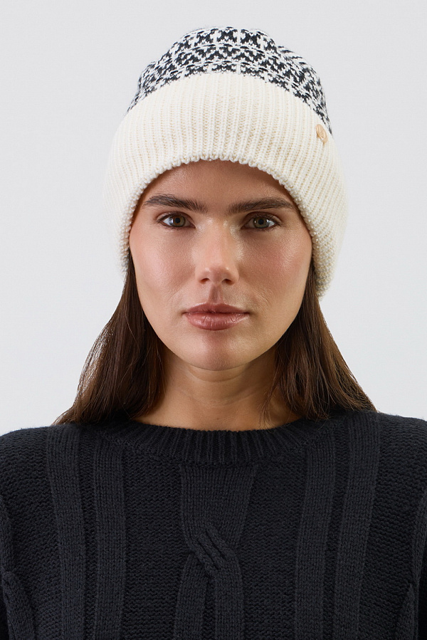 картинка Шапка вязаная от магазина Одежда+