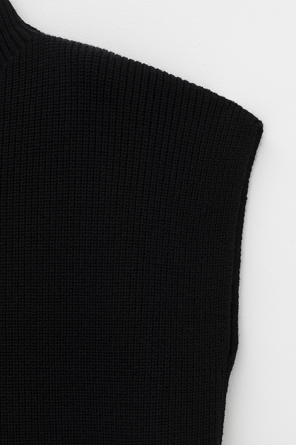 картинка Жилет от магазина Одежда+