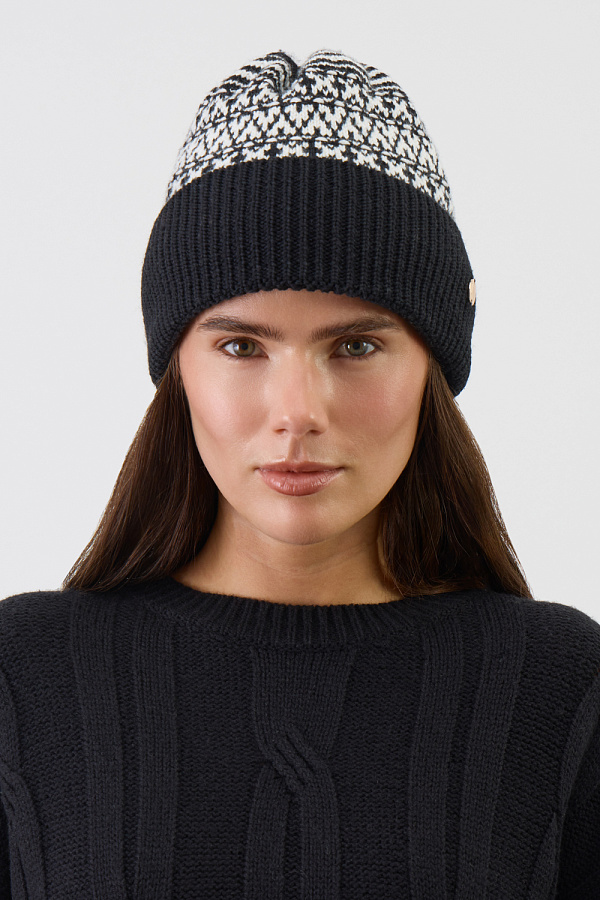 картинка Шапка вязаная от магазина Одежда+