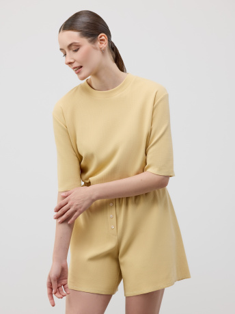 картинка Комплект футболка и шорты из вафельного хлопка от магазина Одежда+