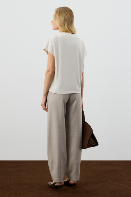 картинка Футболка с высоким воротником от магазина Одежда+