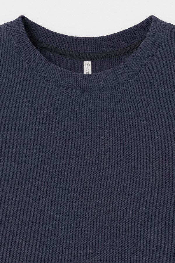 картинка Комлпект футболка и брюки из объемного трикотажа от магазина Одежда+