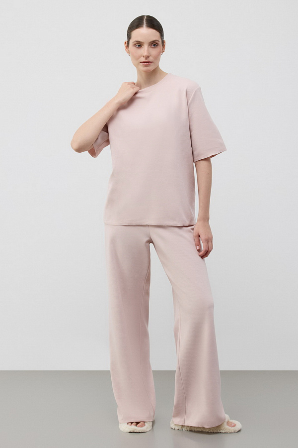 картинка Комплект футболка и брюки из вафельного хлопка от магазина Одежда+