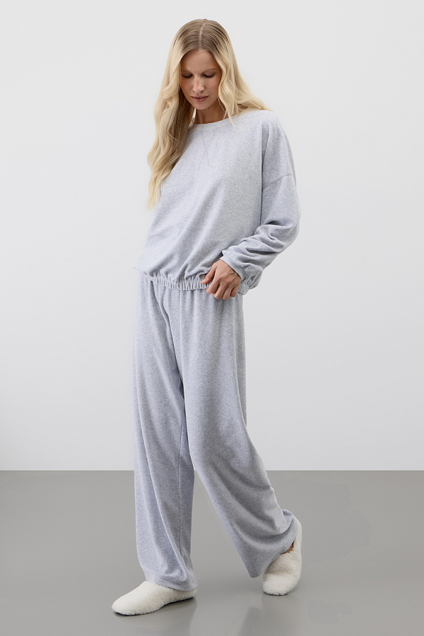 картинка Комплект джемпер и брюки из велюра от магазина Одежда+